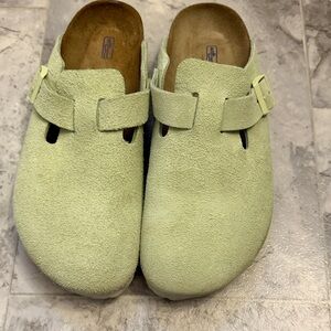 Lime green Birkenstocks Boston suede size 39